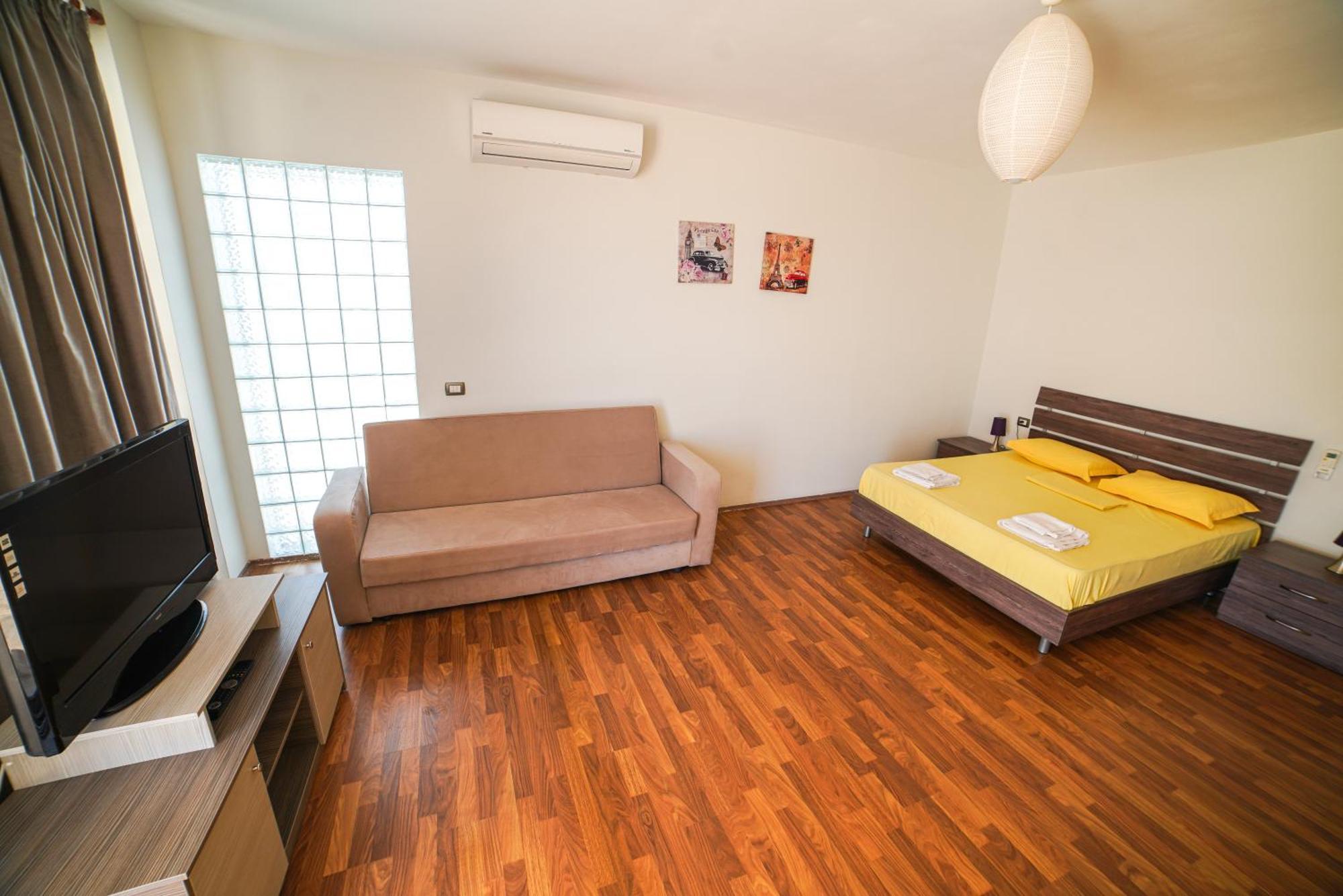 Apartments Serxhio Sarande Bagian luar foto