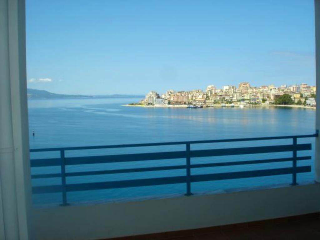 Apartments Serxhio Sarande Ruang foto